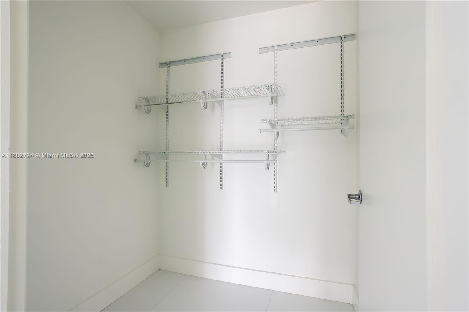 image Mint Condo9