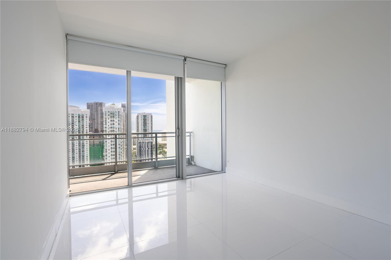 image Mint Condo18