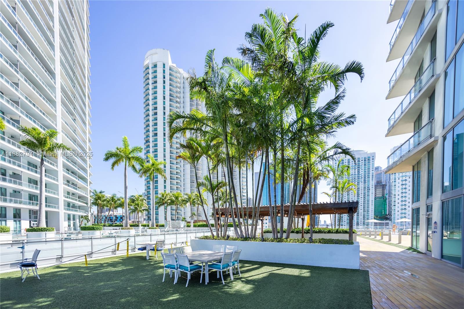 image Mint Condo38