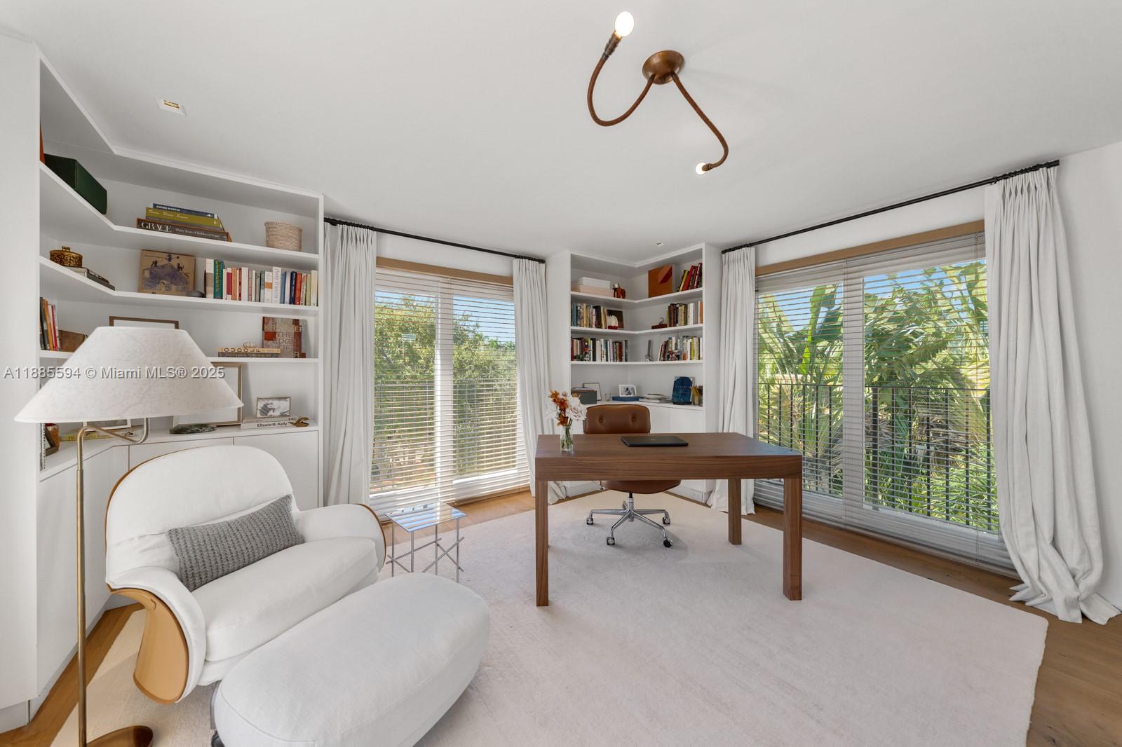 545 Casuarina Concourse Coral Gables, FL 33143 545 Casuarina Concourse Coral Gables, FL 33143