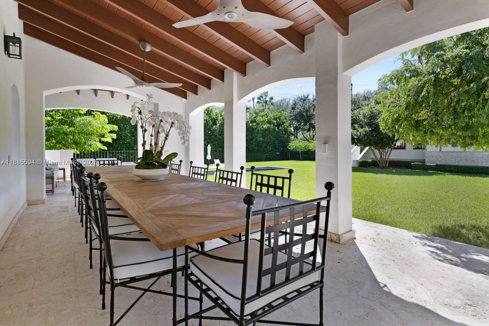 545 Casuarina Concourse Coral Gables, FL 33143 545 Casuarina Concourse Coral Gables, FL 33143