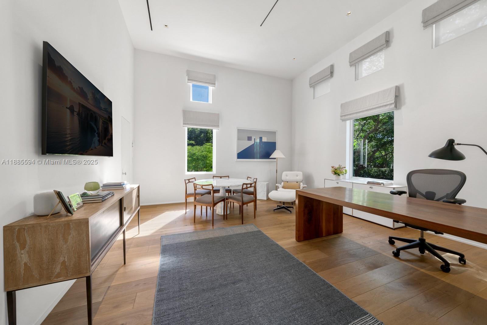 545 Casuarina Concourse Coral Gables, FL 33143 545 Casuarina Concourse Coral Gables, FL 33143