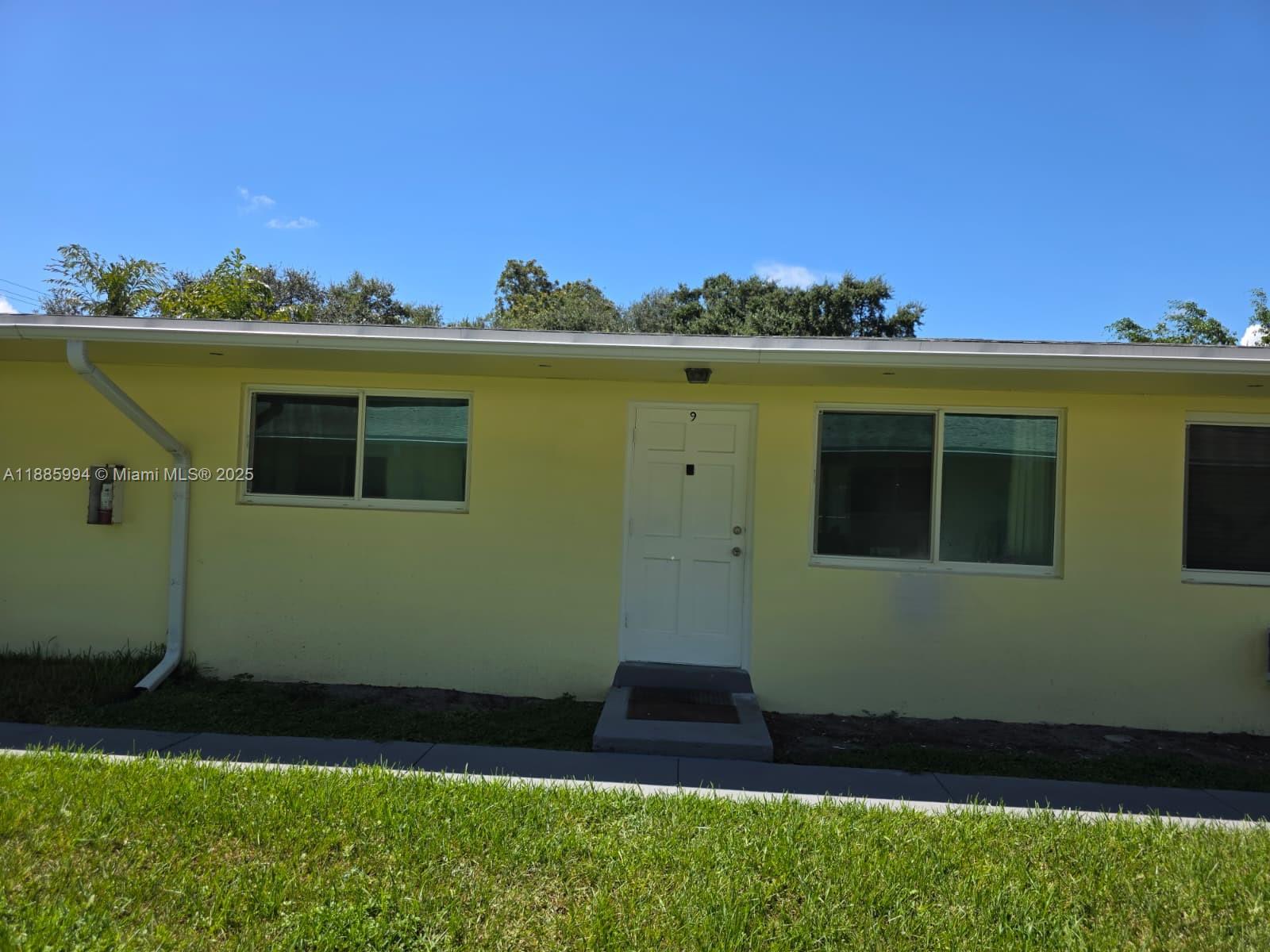 2312 Van Buren St #9