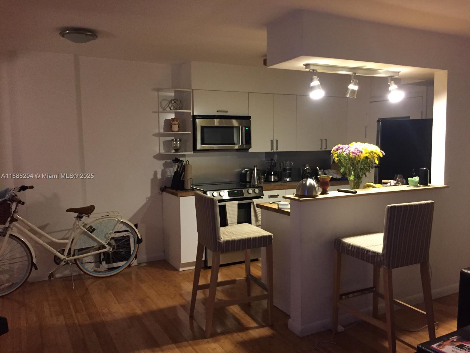 949 Pennsylvania Ave #309