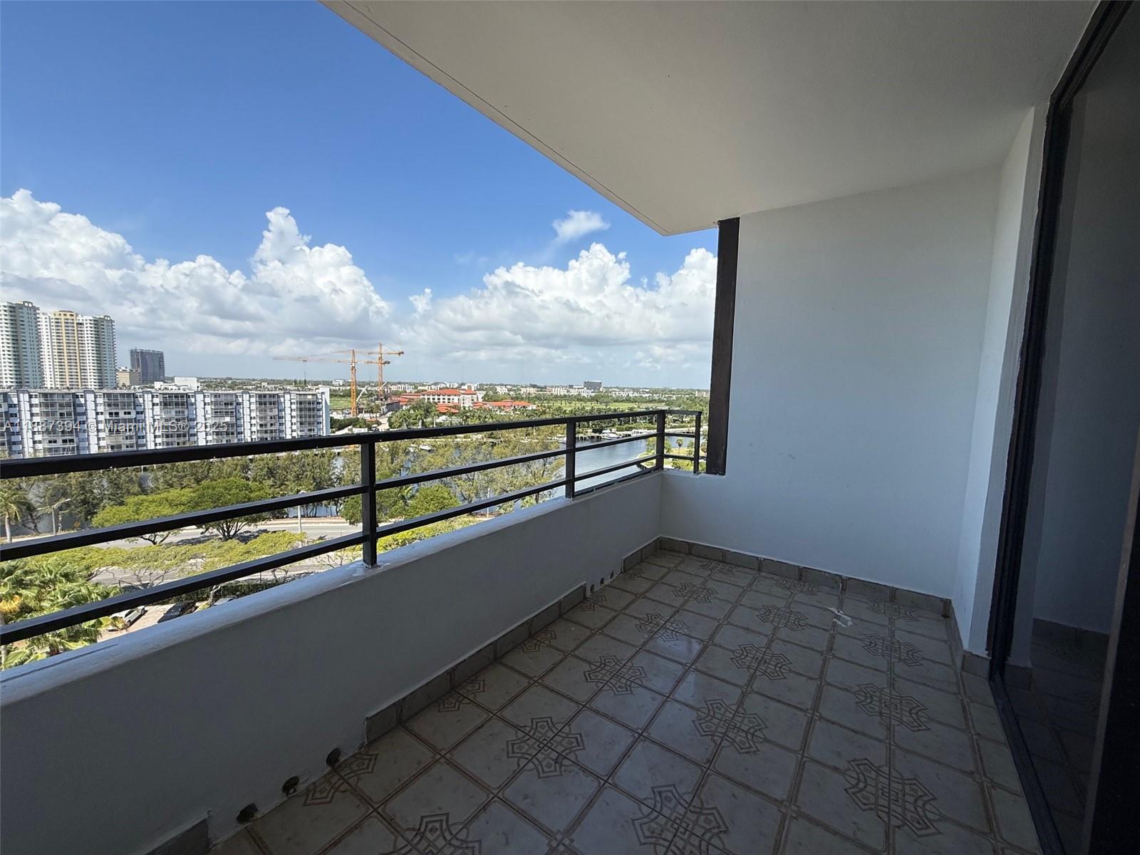 500 Three Iss Blvd #715