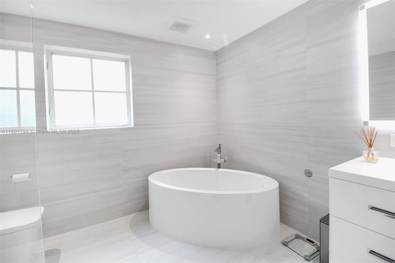 1110 Wallace St Coral Gables, FL 33134