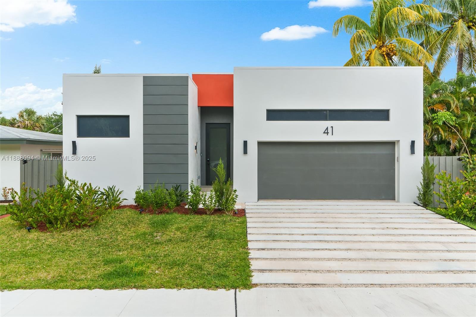 41 NE 24th St