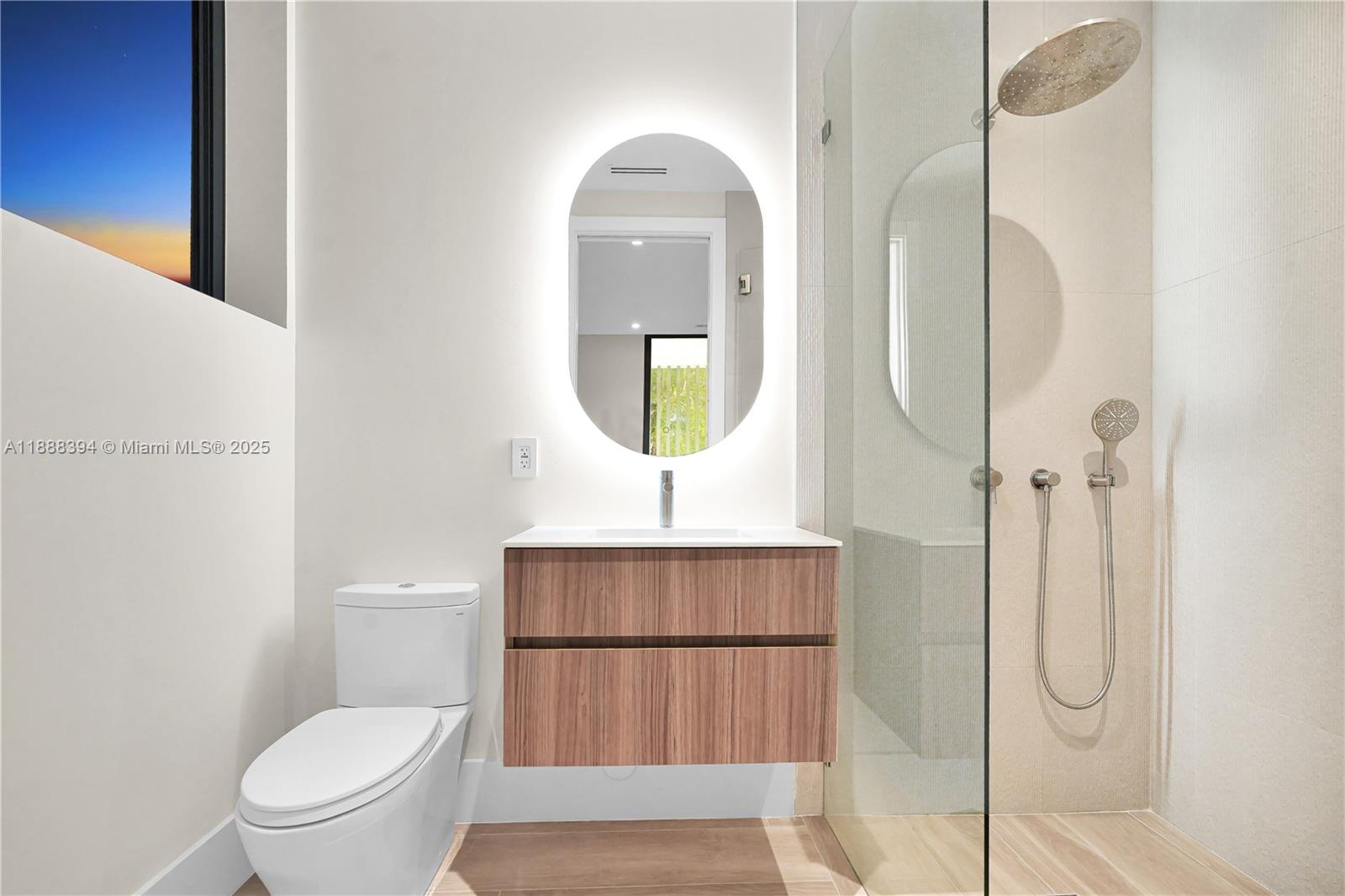 100 Hampton Ln Key Biscayne, FL 33149