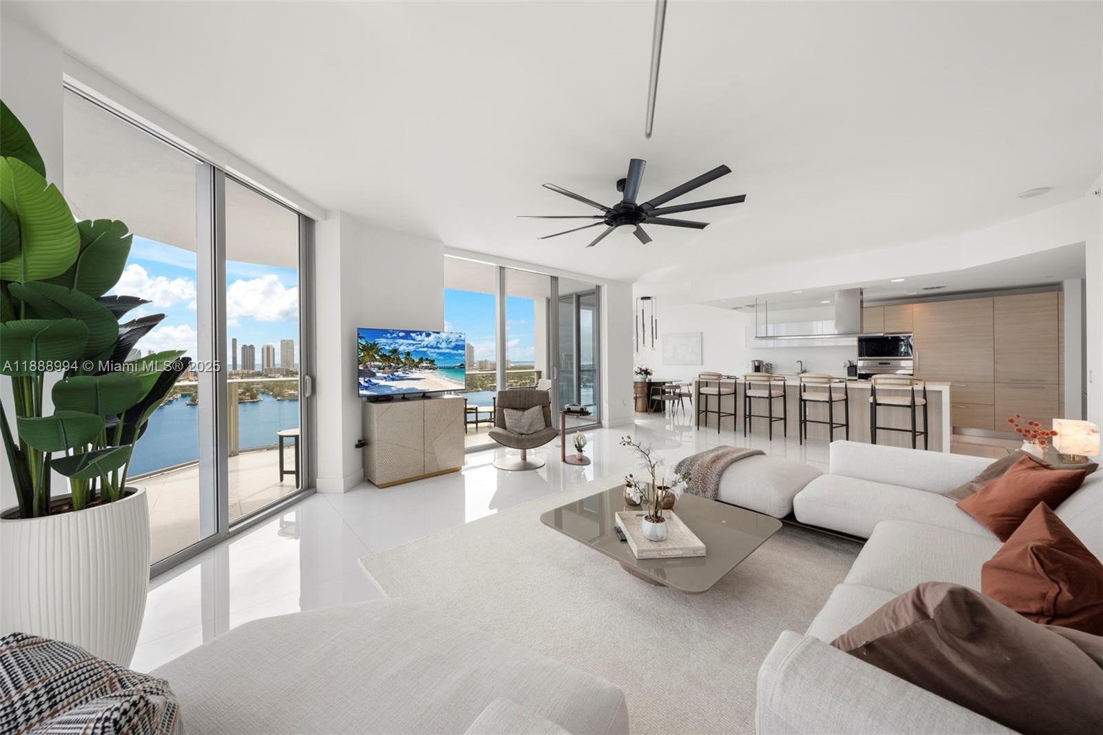 17111 Biscayne Blvd #2109 North Miami Beach, FL 33160