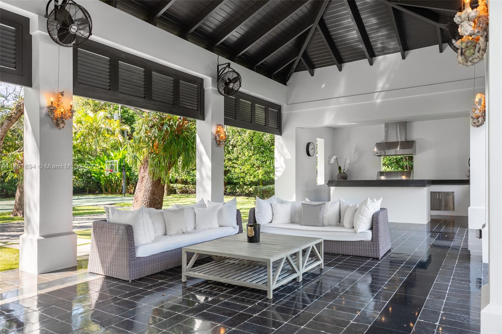 8150 SW 52nd Ave Miami, FL 33143 8150 SW 52nd Ave Miami, FL 33143