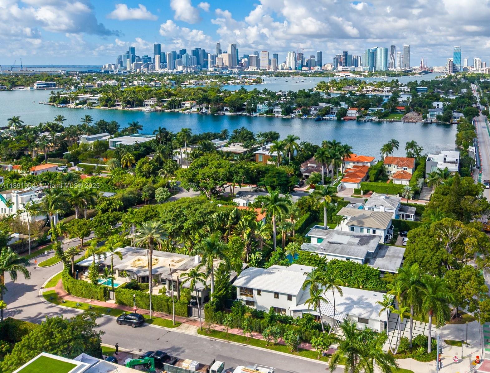 222 E Rivo Alto Dr Miami Beach, FL 33139