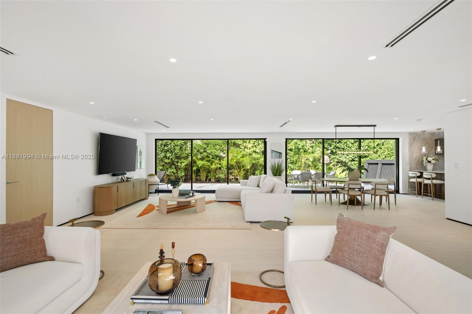 222 E Rivo Alto Dr Miami Beach, FL 33139