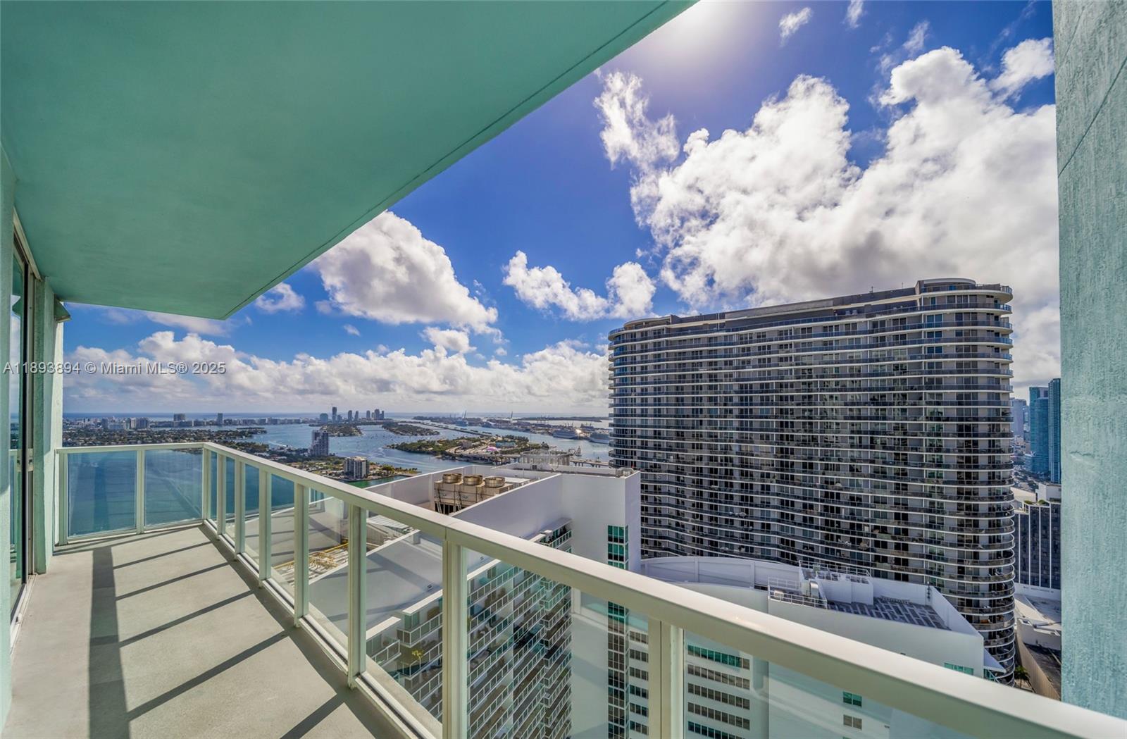 1900 SE Bayshore Dr #4509