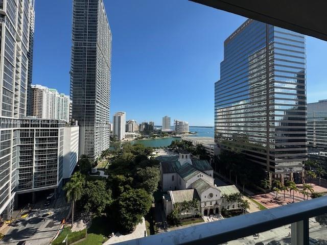 image 500 Brickell81