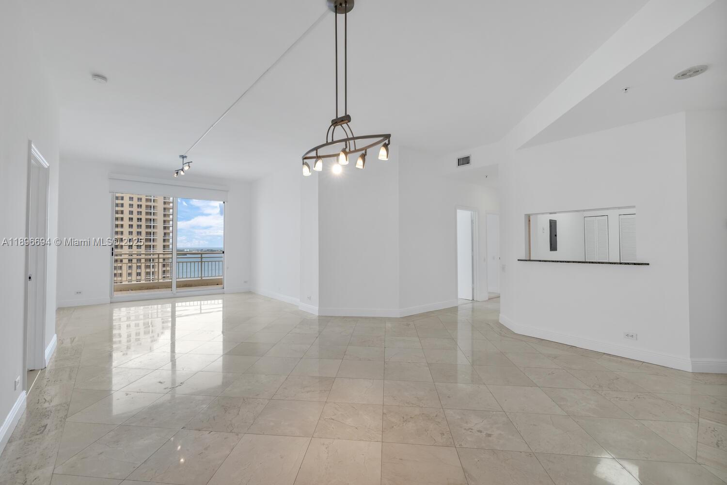 888 Brickell Key Dr #2607 Miami, FL 33131