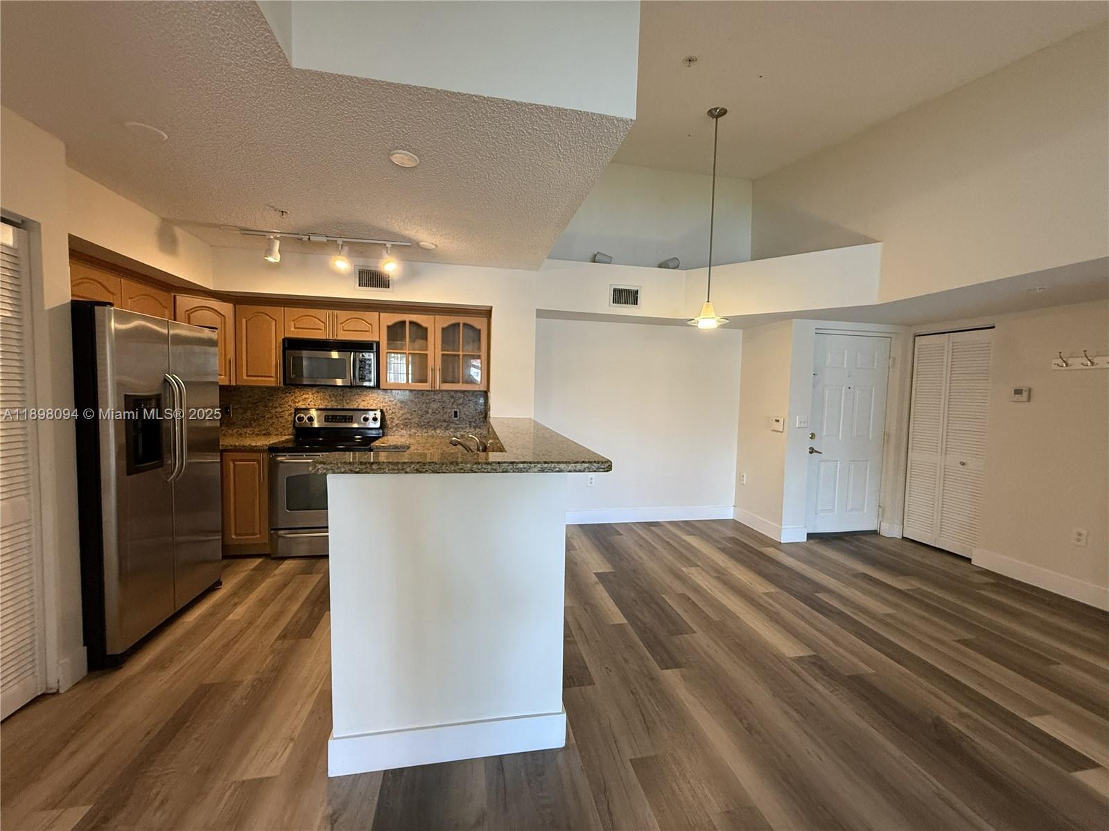 2173 Renaissance Blvd #202