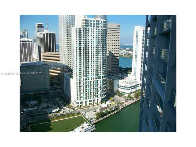 475 Brickell Ave #3210