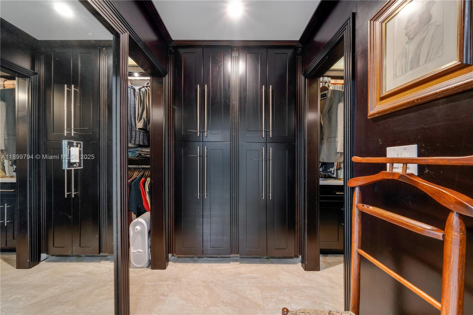 6100 Paradise Pt Dr Palmetto Bay, FL 33157