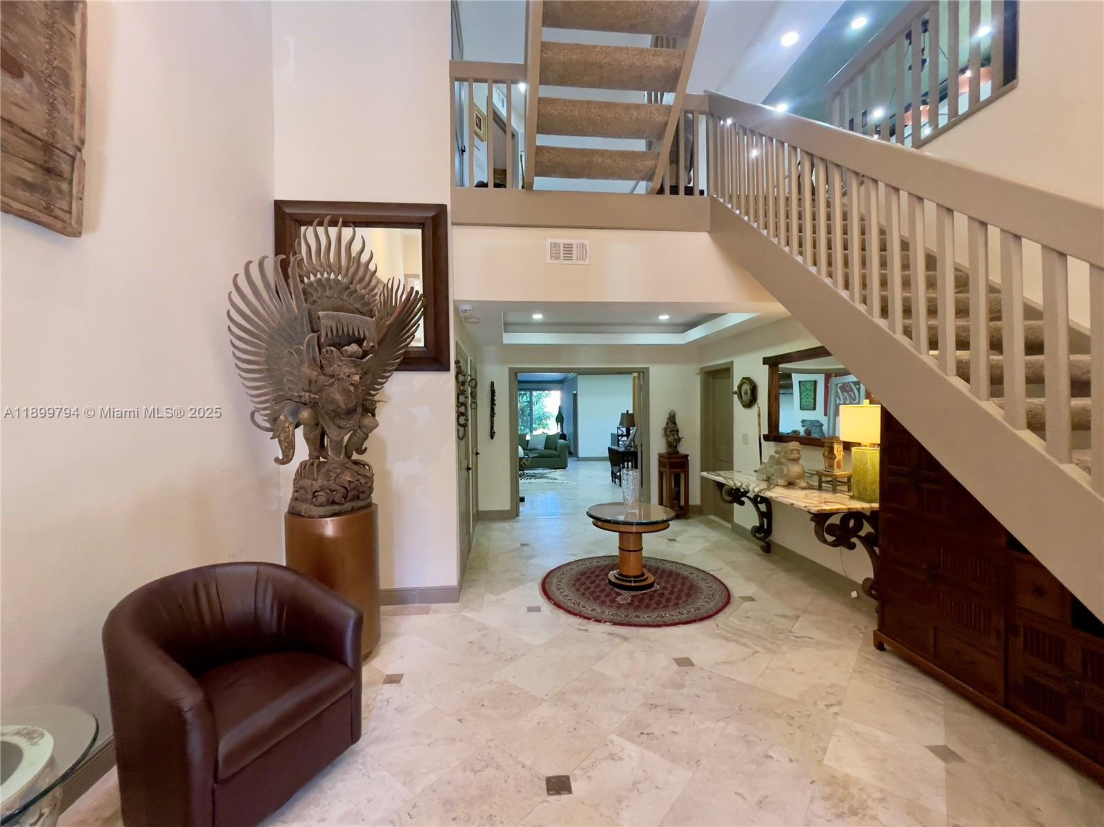 6100 Paradise Pt Dr Palmetto Bay, FL 33157