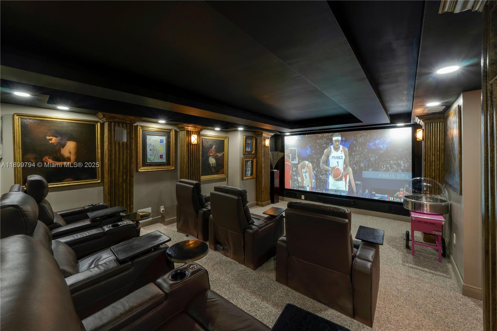 6100 Paradise Pt Dr Palmetto Bay, FL 33157