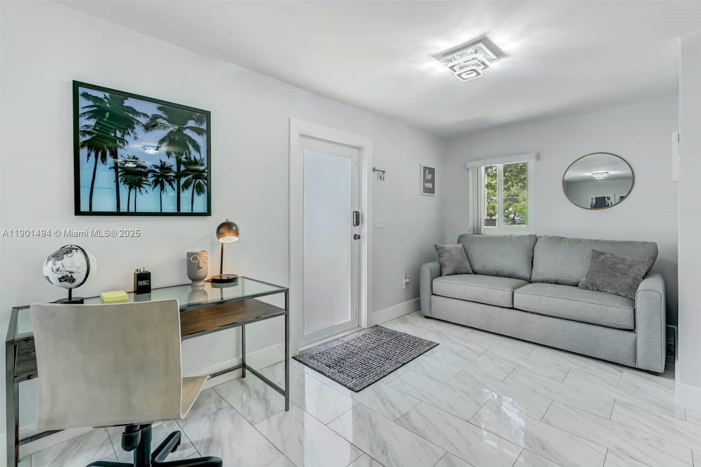 211 SW 4th Ave