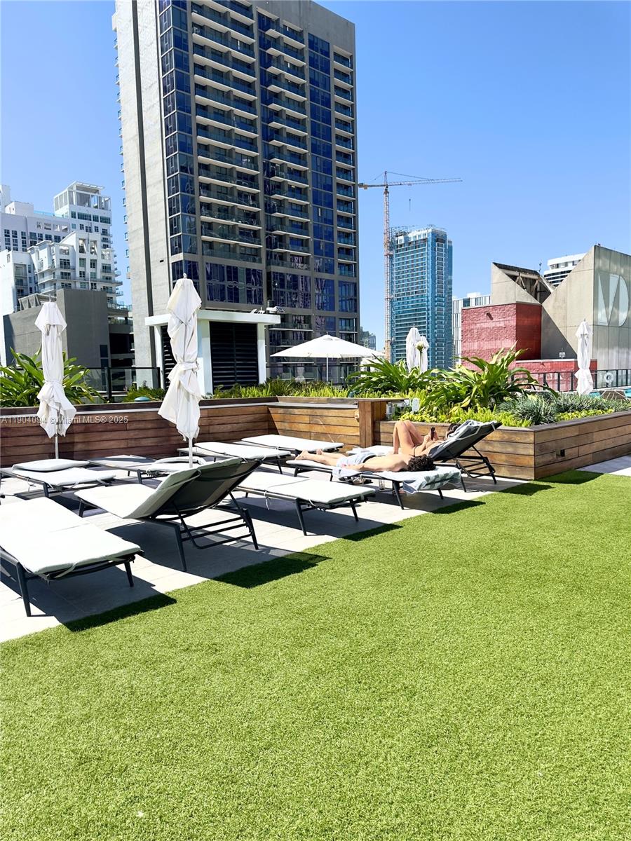 398 NE 5th St #2114 Miami, FL 33132