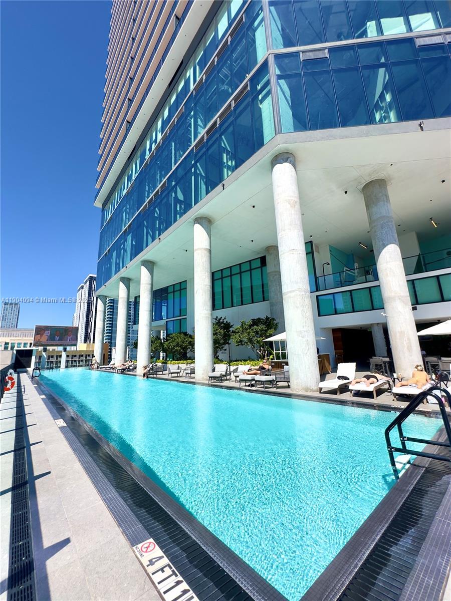 398 NE 5th St #2114 Miami, FL 33132