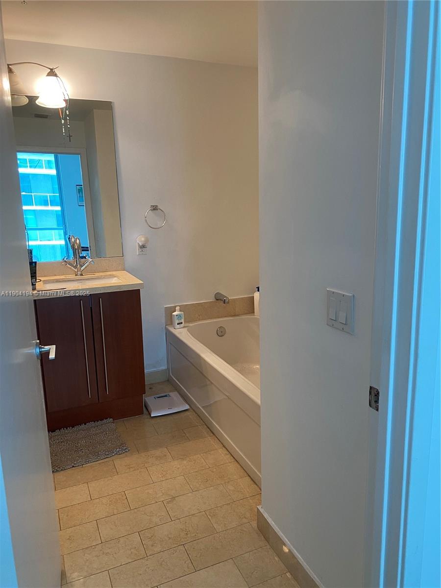 image The Axis On Brickell9