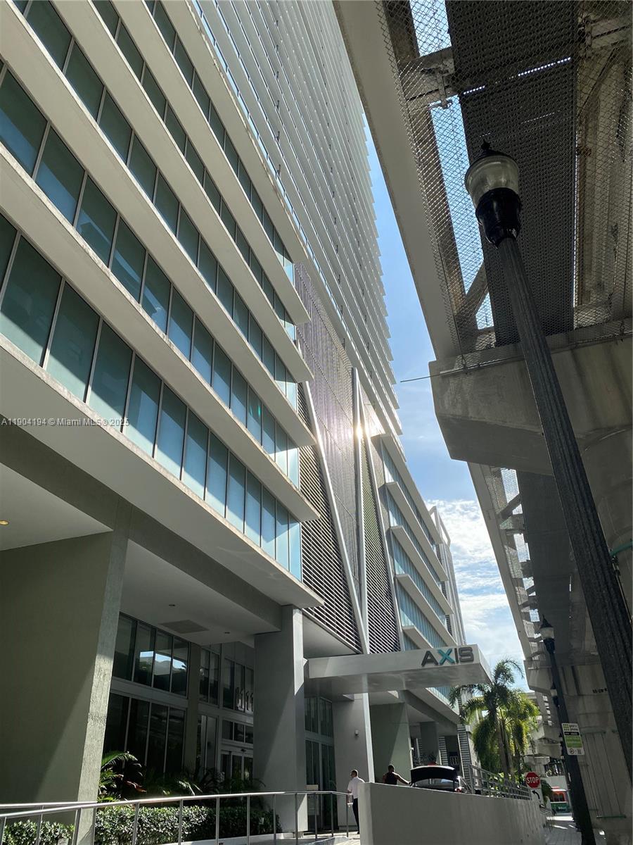 image The Axis On Brickell3