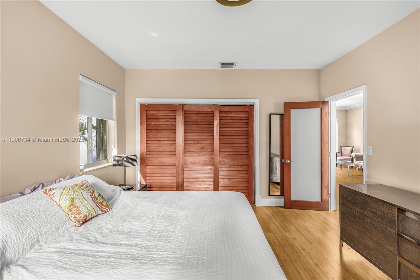 9457 Carlyle Ave Surfside, FL 33154