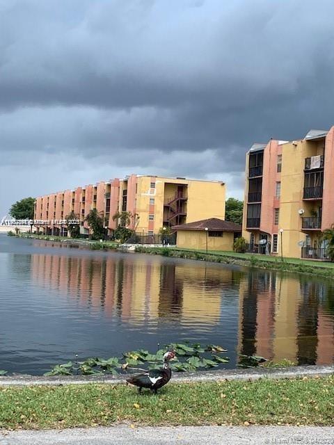 4803 NW 7th St #403-14