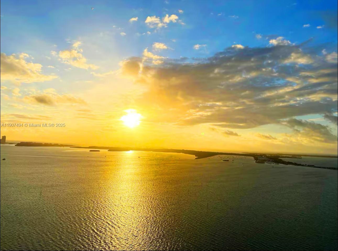 1200 Brickell Bay Dr #4002