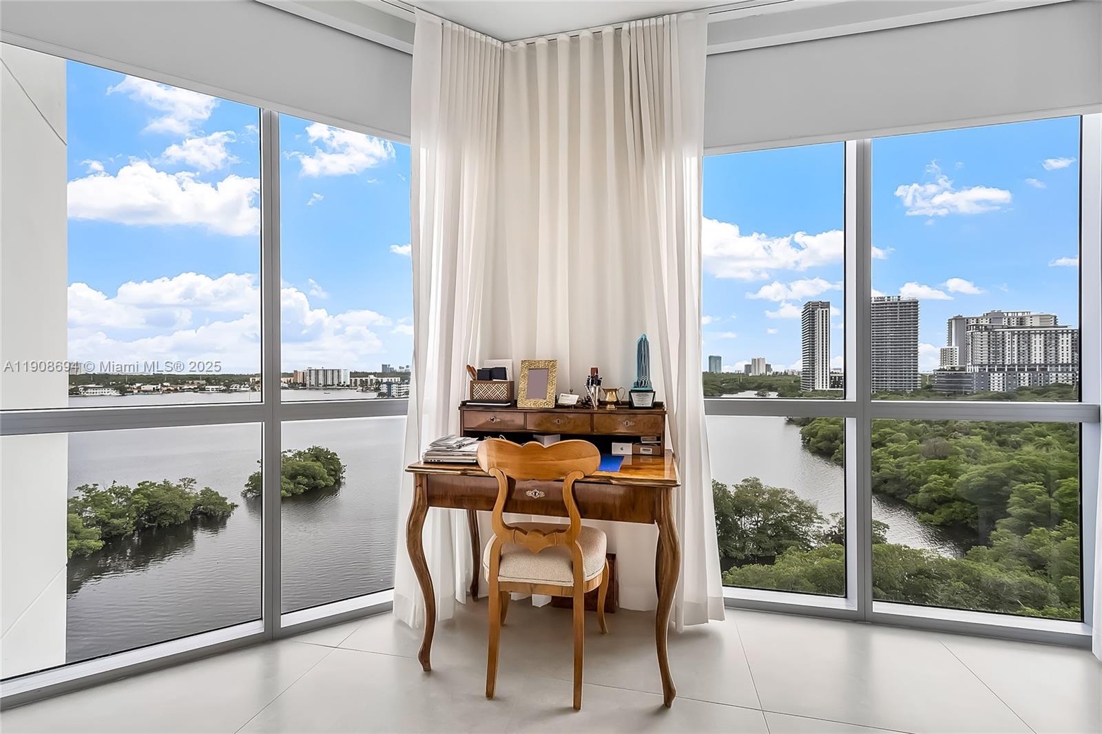 image MARINA PALMS16