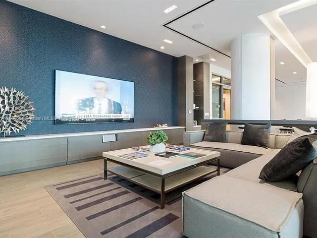 image MARINA PALMS50