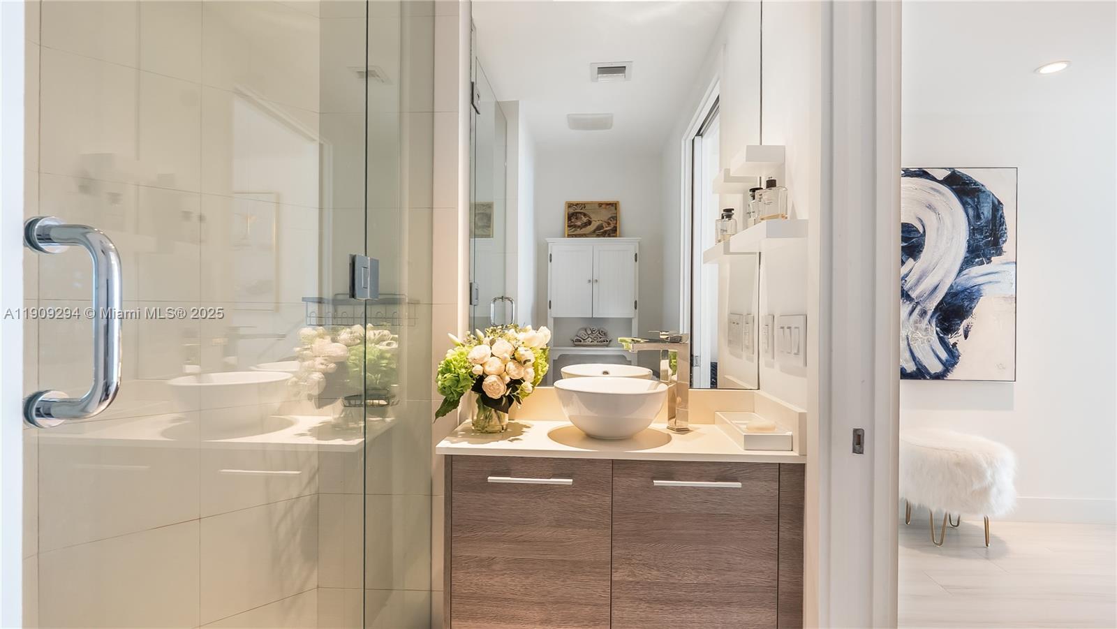 650 NE 32nd St #3807 Miami, FL 33137