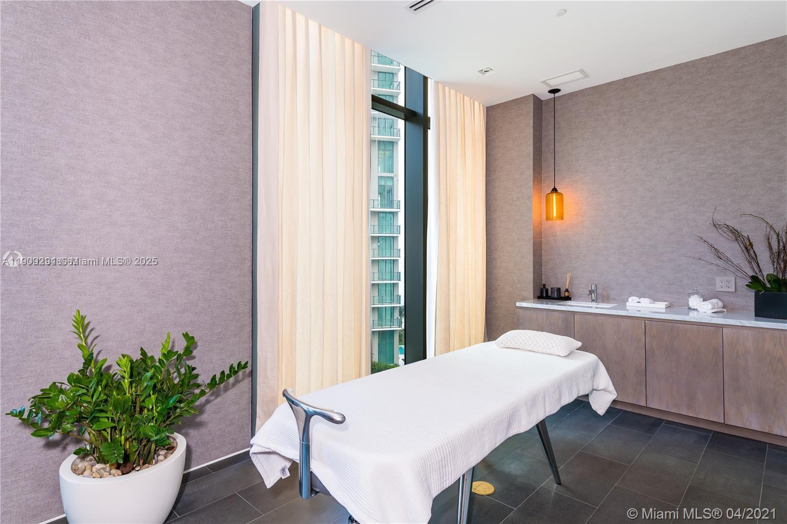 650 NE 32nd St #3807 Miami, FL 33137