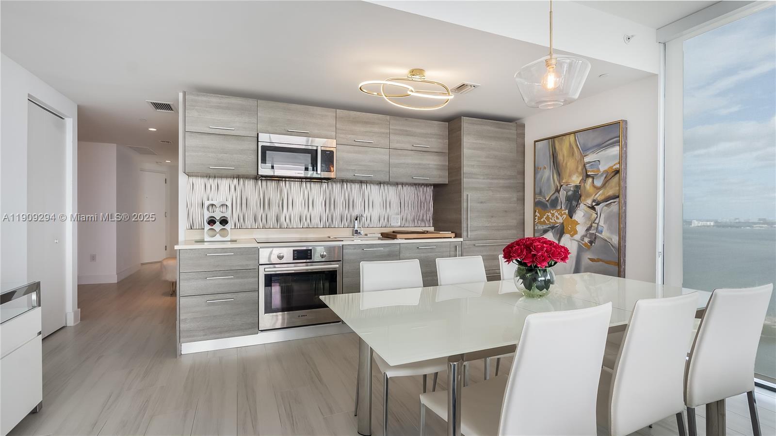 650 NE 32nd St #3807 Miami, FL 33137