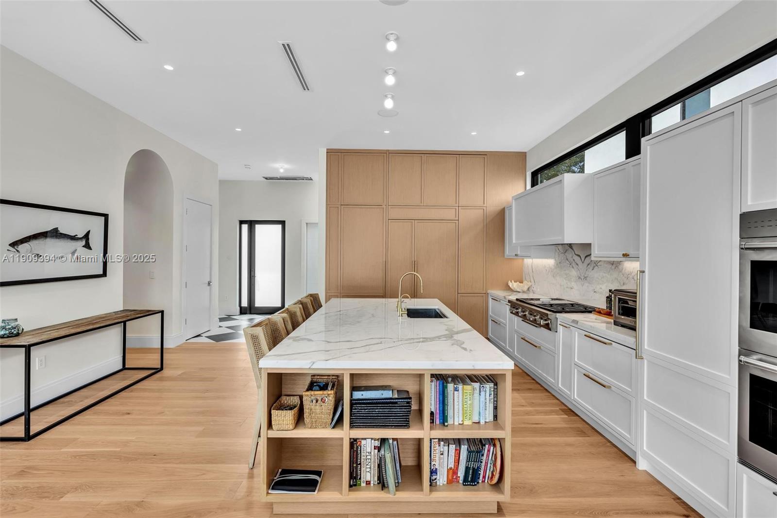 13045 Coronado Ter North Miami, FL 33181