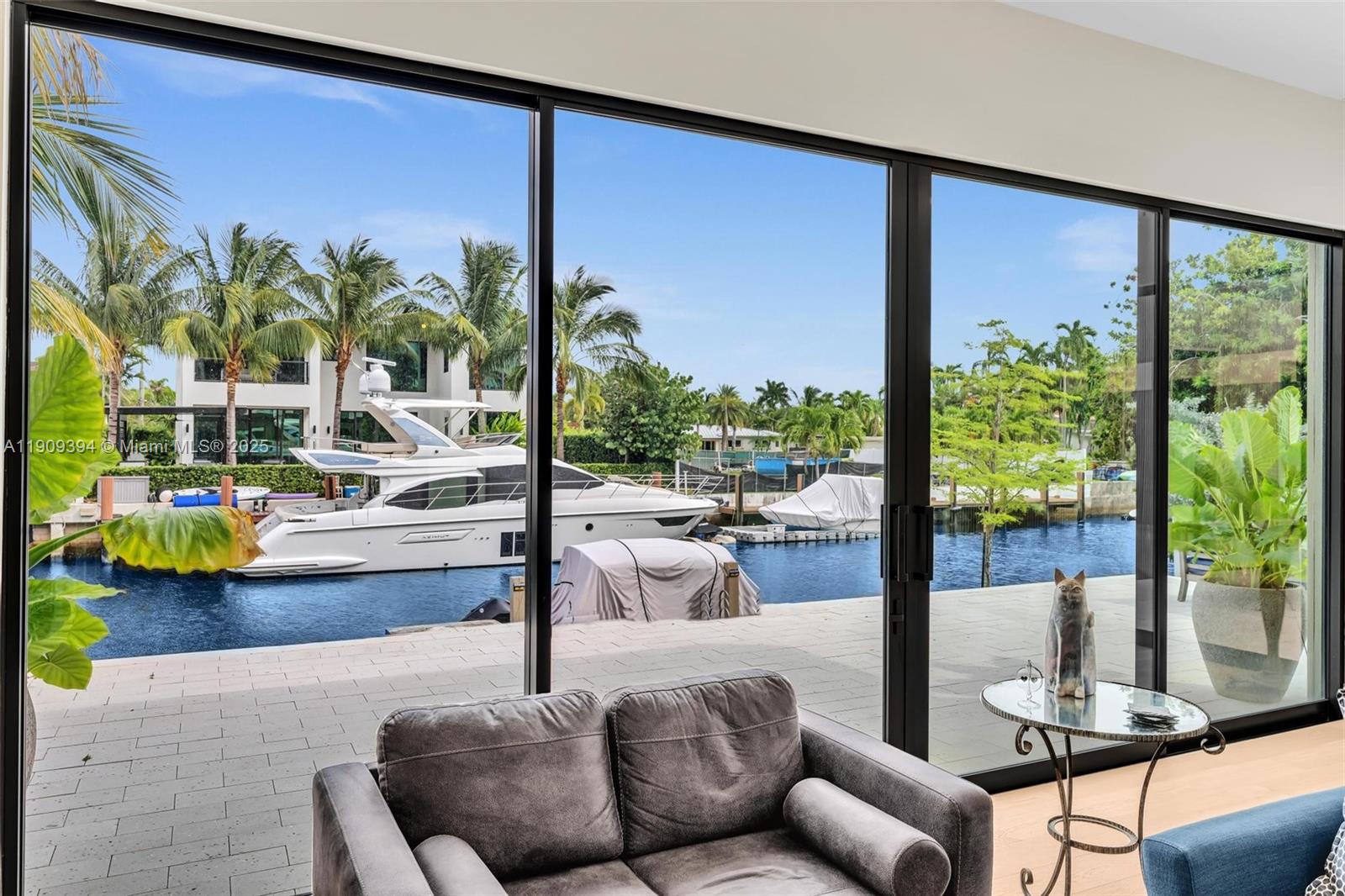 13045 Coronado Ter North Miami, FL 33181