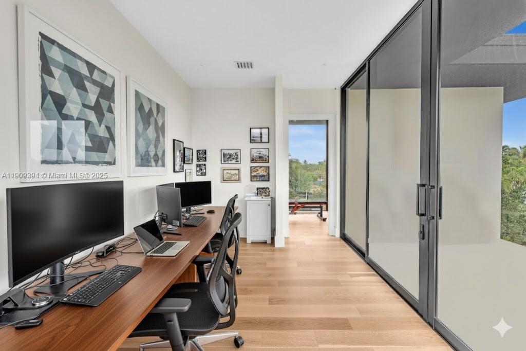 13045 Coronado Ter North Miami, FL 33181