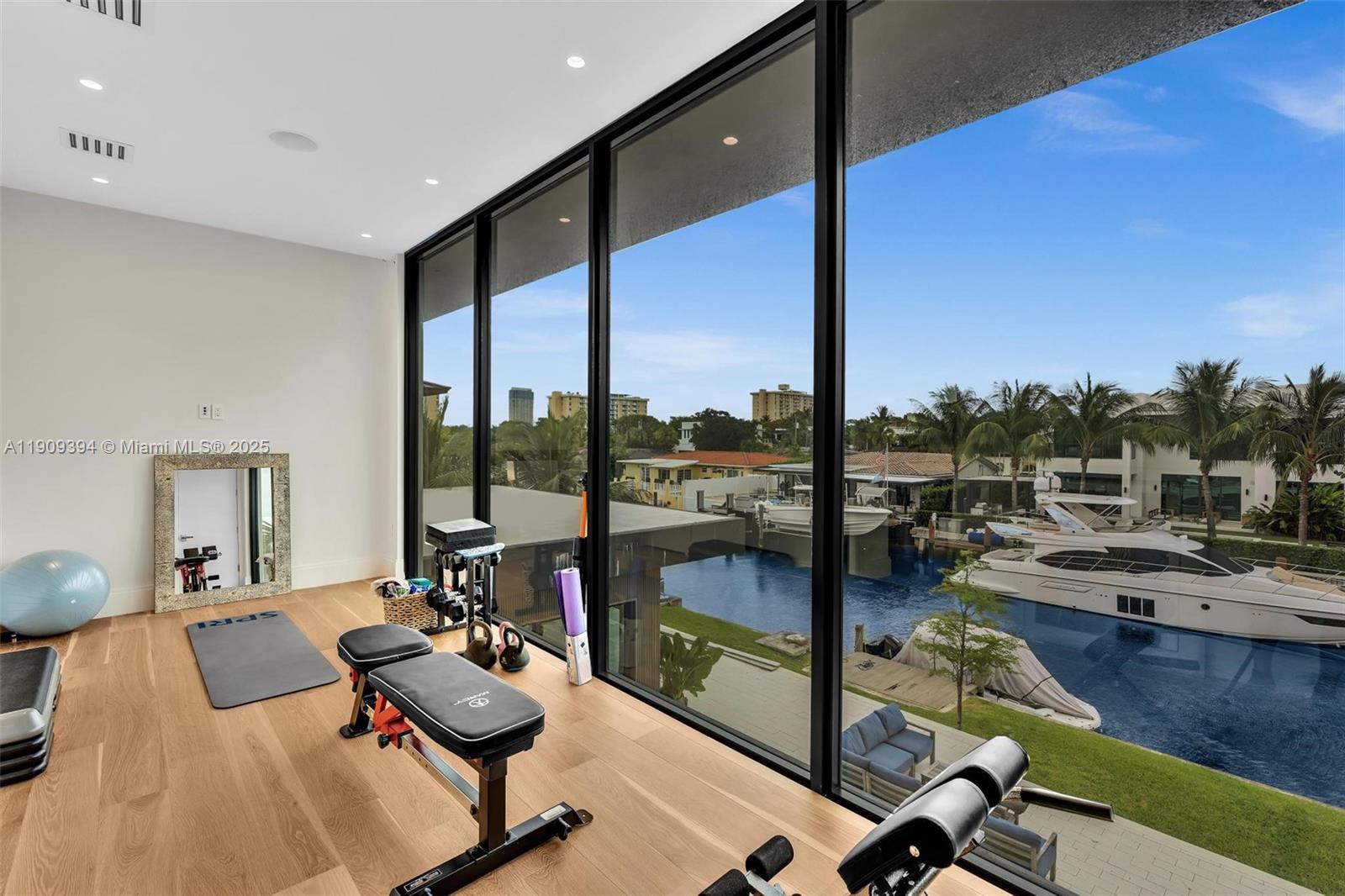 13045 Coronado Ter North Miami, FL 33181