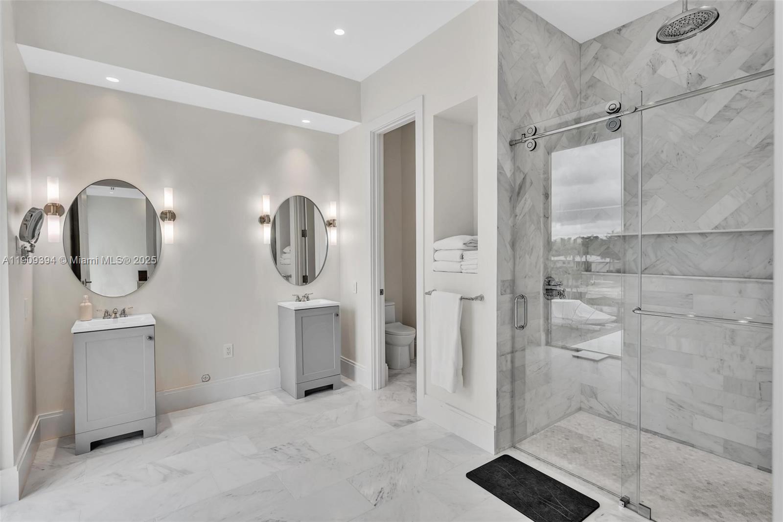 13045 Coronado Ter North Miami, FL 33181