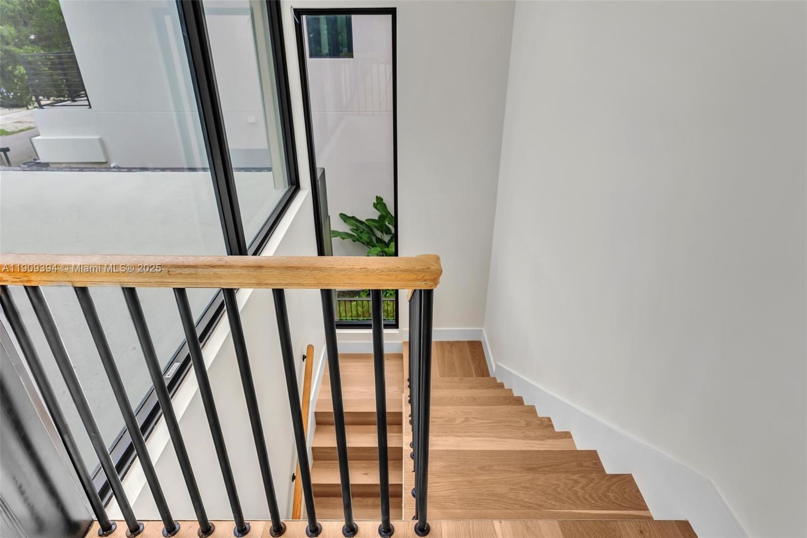 13045 Coronado Ter North Miami, FL 33181