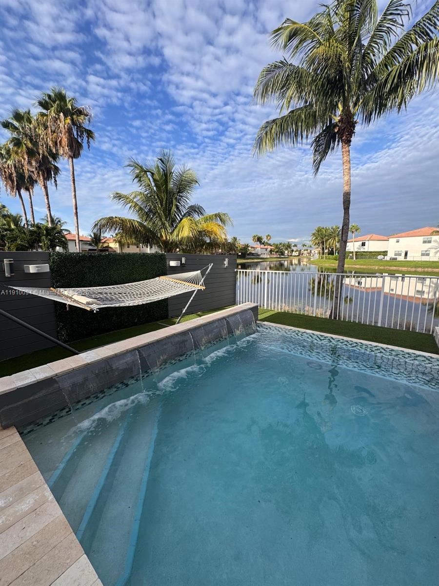 8850 NW 98th Ct #8850 Doral, FL 33178