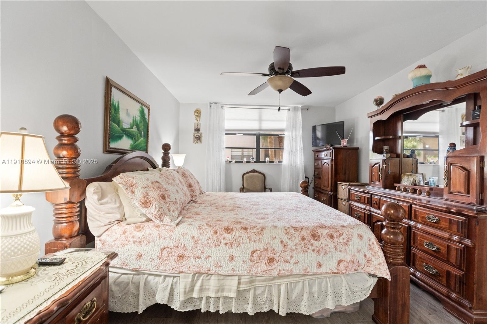 1000 Colony Pt Cir #308 Pembroke Pines, FL 33026