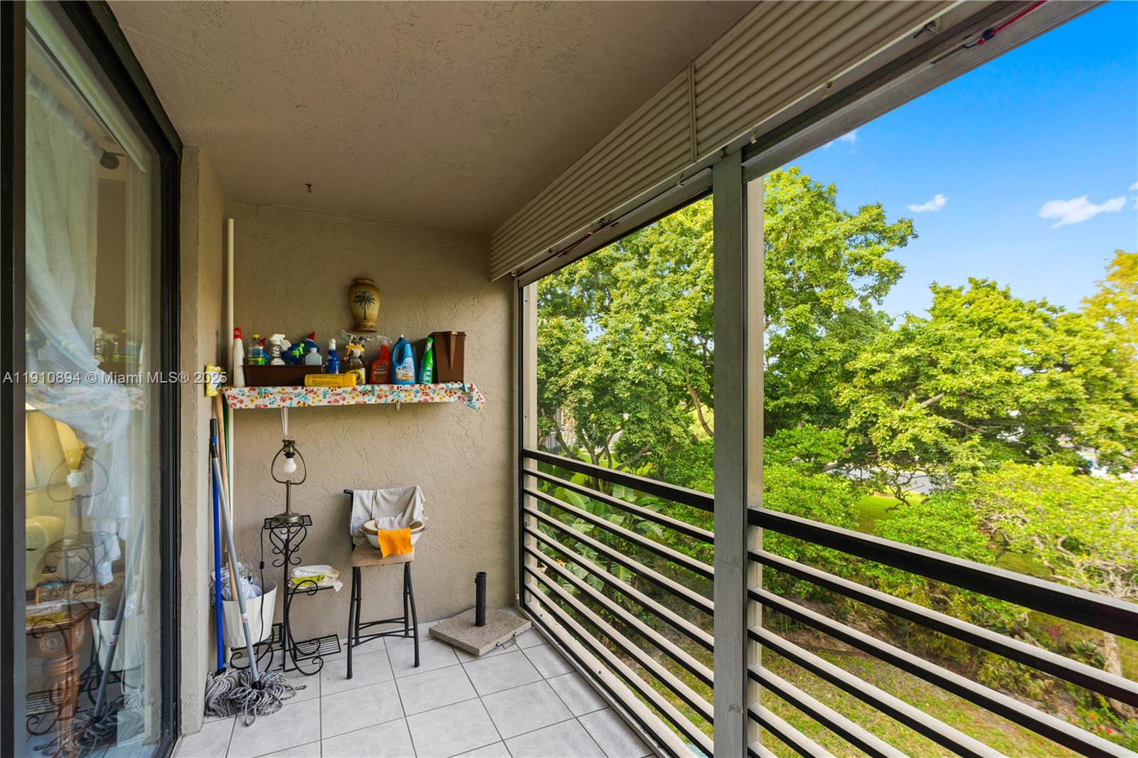 1000 Colony Pt Cir #308 Pembroke Pines, FL 33026