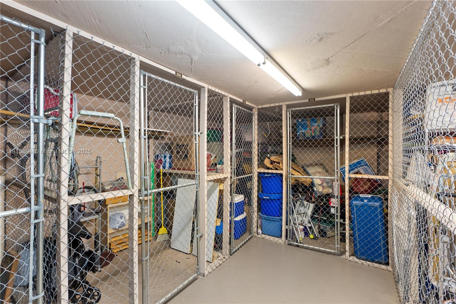 1000 Colony Pt Cir #308 Pembroke Pines, FL 33026