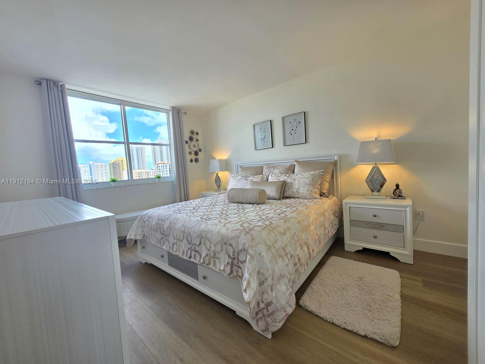 image Arlen House Condo30