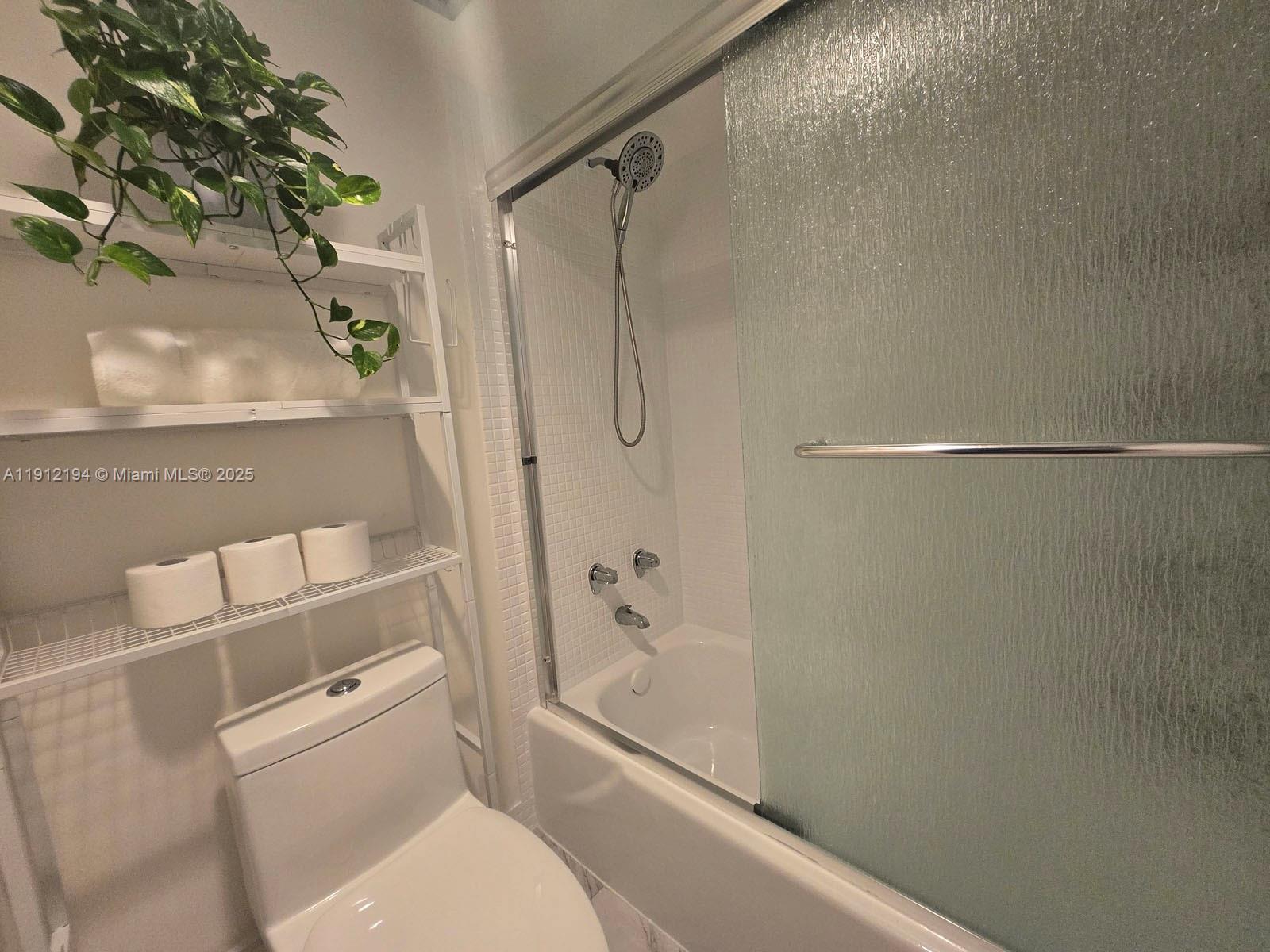 image Arlen House Condo40