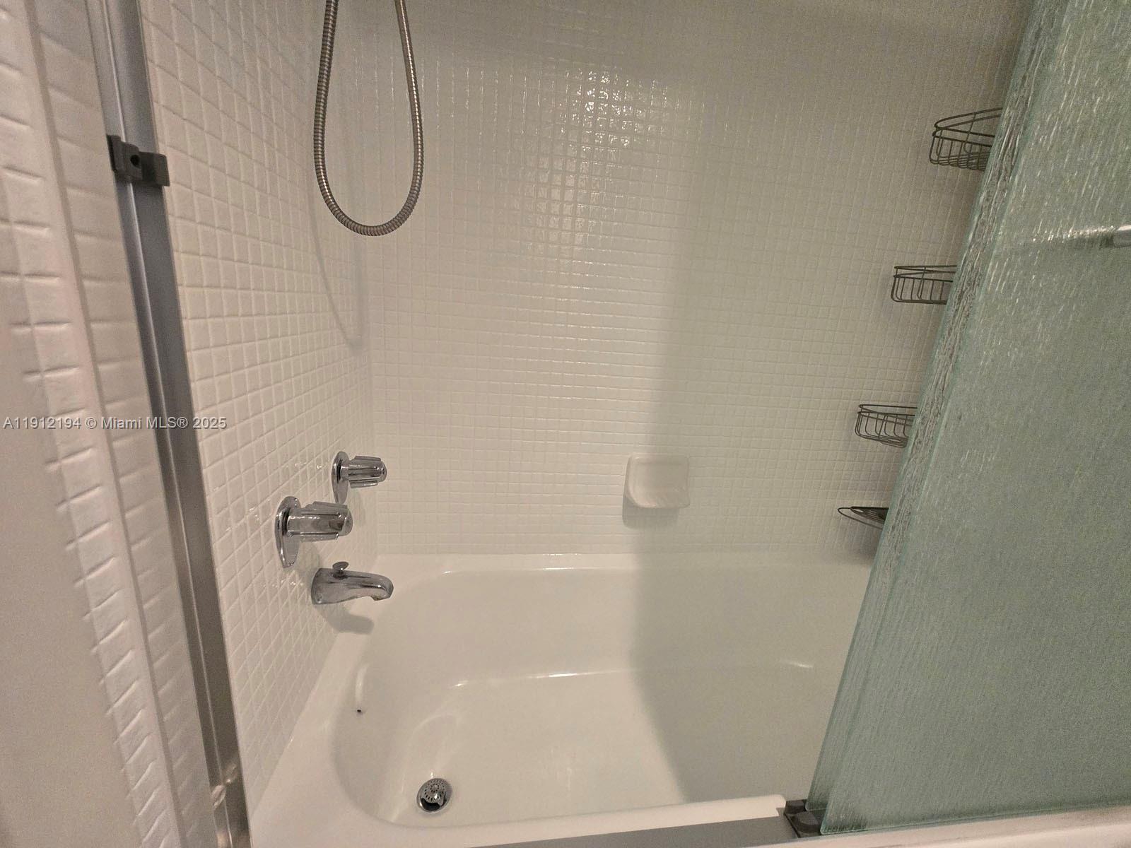 image Arlen House Condo41